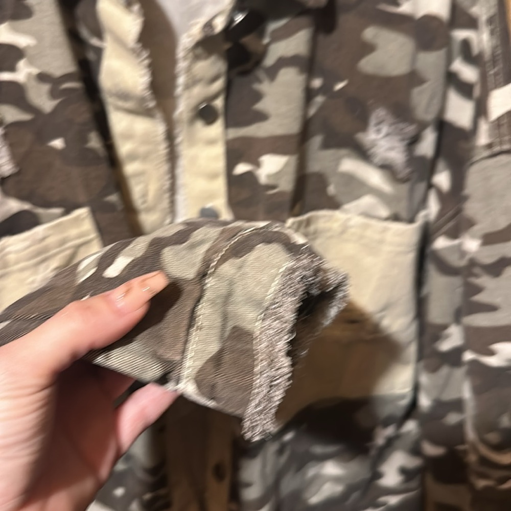 POL button up - Picture 5 of 6